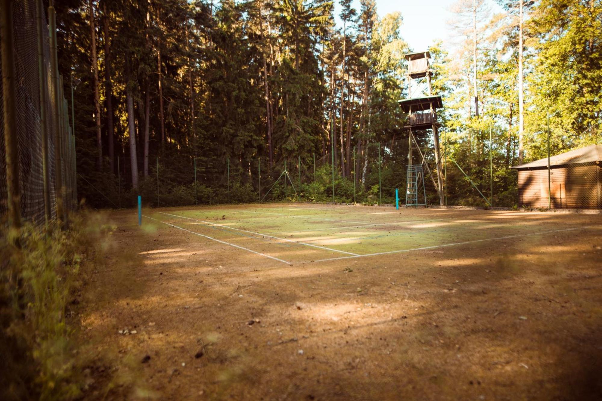 Komari Louka Nova Olesna エクステリア 写真